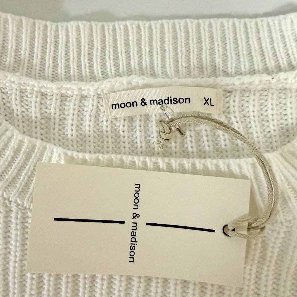 *NEW* Moon & Madison Salty Sweatshirt - Picture 7 of 11